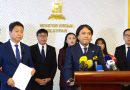 ХҮН намын төлөөлөгчид Д.Сумъяабазарыг огцруулах гарын үсэг цуглуулна.